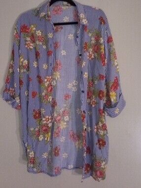 White Blue Multicolored Floral Blouse Size Medium Women